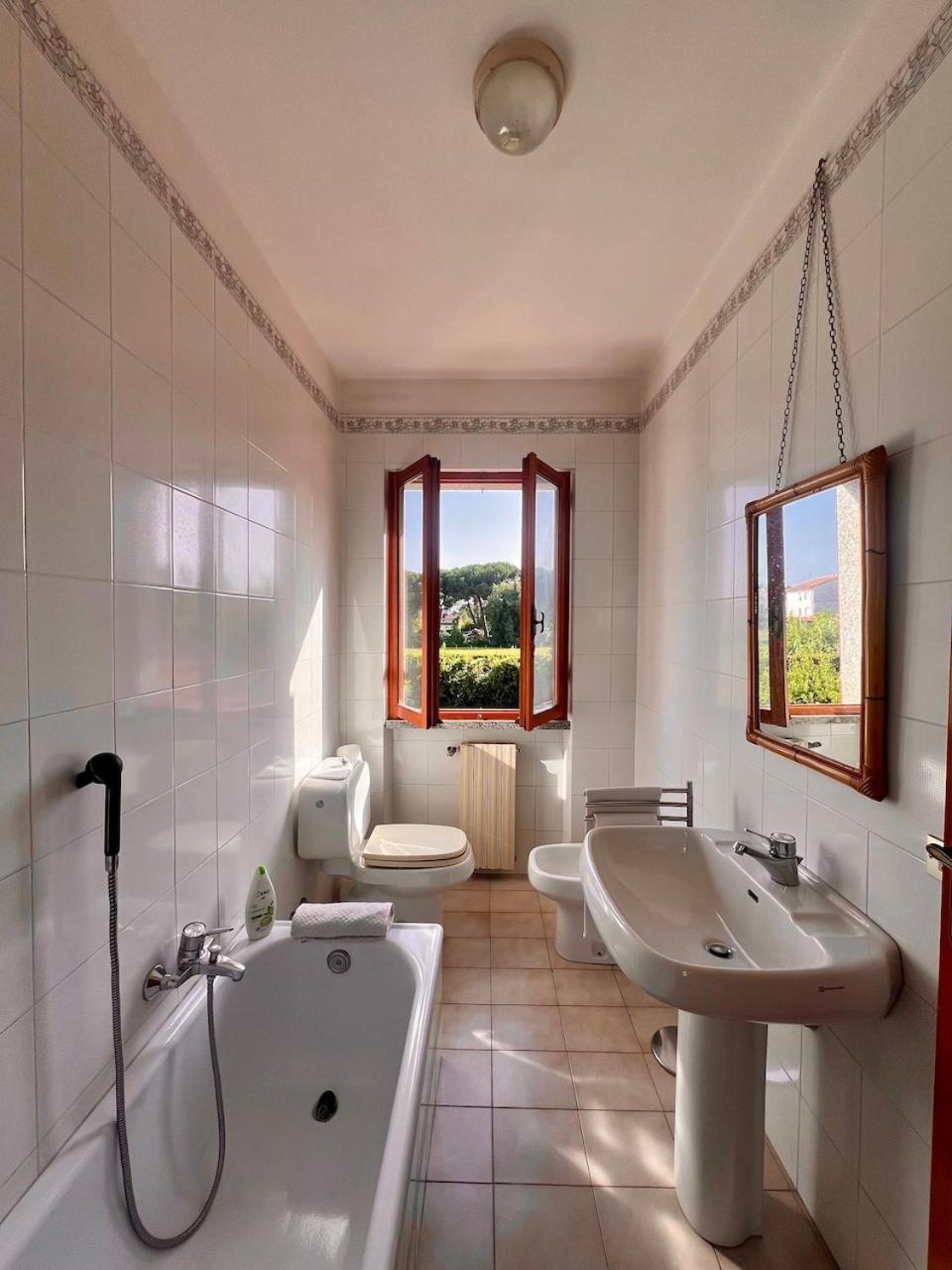 Villino Cocca Villa Marina di Massa Buitenkant foto